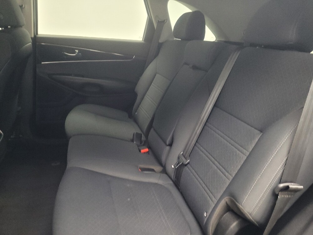 2019 Kia Sorento in Indianapolis, IN 46222 - 18145427 18