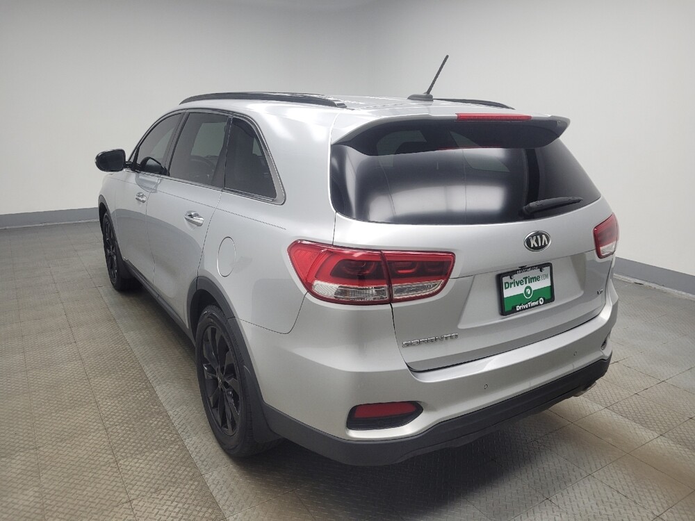 2019 Kia Sorento in Indianapolis, IN 46222 - 18145427 5
