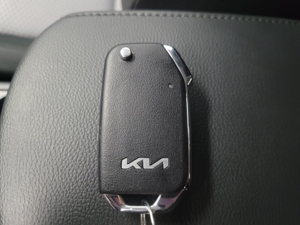2025 Kia Soul in Indianapolis, IN 46219 - 18145428 32
