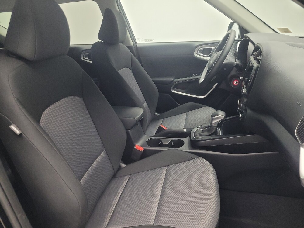 2025 Kia Soul in Indianapolis, IN 46219 - 18145428 19