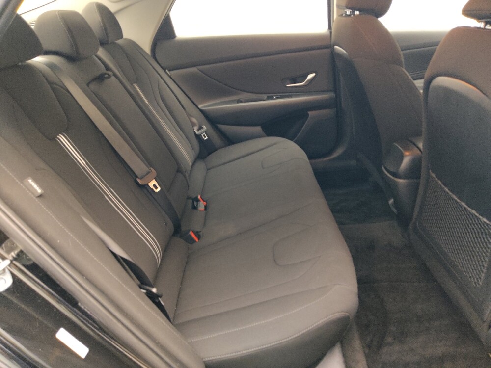 2024 Hyundai Elantra in Hialeah, FL 33014 - 18145434 19