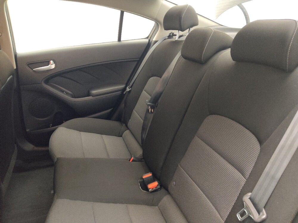 2018 Kia Forte in Ocala, FL 34471 - 18145437 18