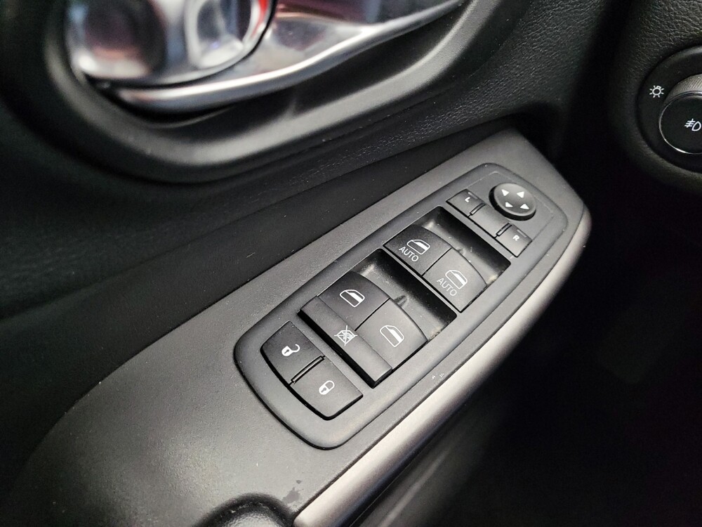 2021 Jeep Cherokee in Taylor, MI 48180 - 18145454 27