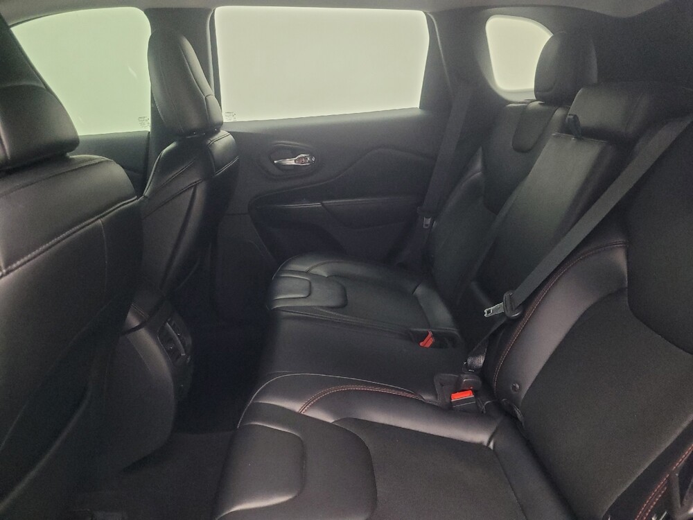 2019 Jeep Cherokee in Indianapolis, IN 46219 - 18145456 18