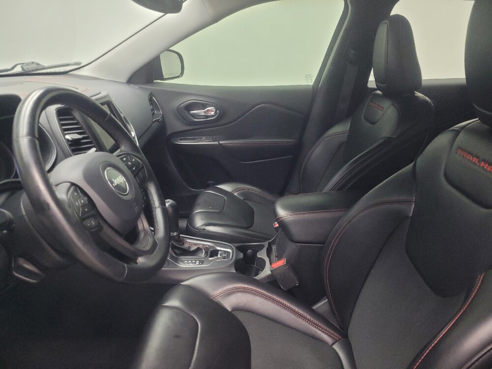 2019 Jeep Cherokee in Indianapolis, IN 46219 - 18145456 17