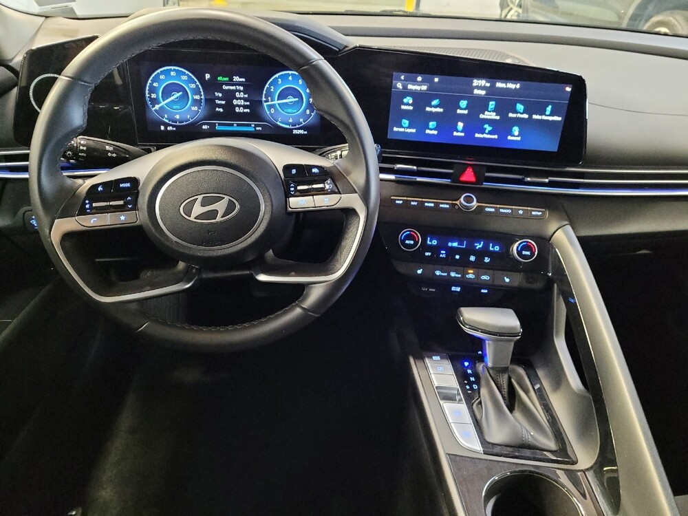 2025 Hyundai Elantra in Downey, CA 90241 - 18145475 22