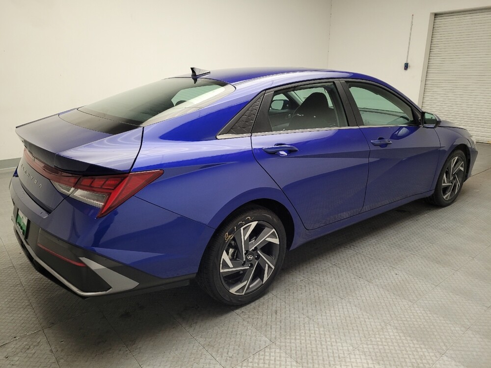 2025 Hyundai Elantra in Downey, CA 90241 - 18145475 9