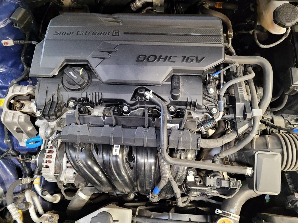 2025 Hyundai Elantra in Downey, CA 90241 - 18145475 30