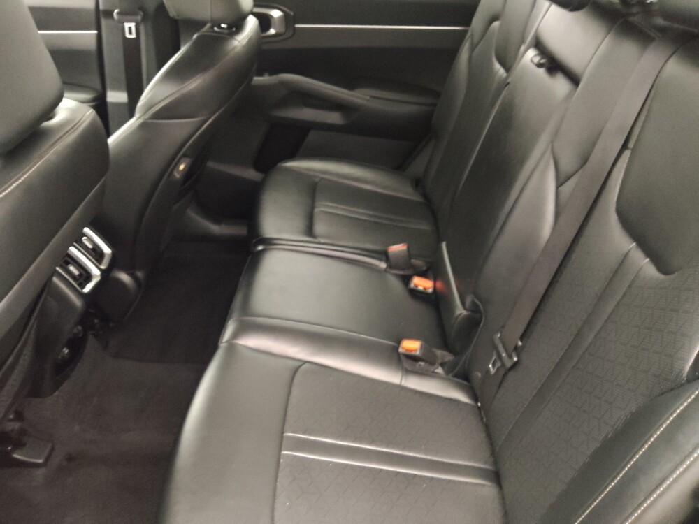 2022 Kia Sorento in Tampa, FL 33612 - 18145478 18
