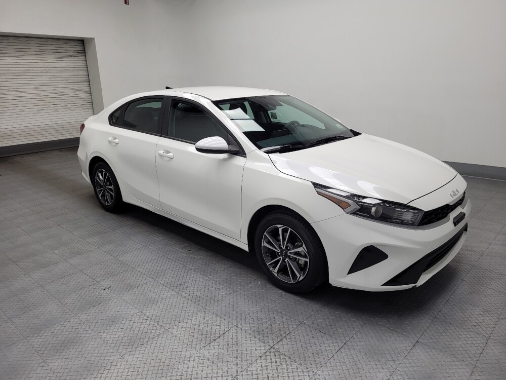 2024 Kia Forte in Las Vegas, NV 89104 - 18145487 11