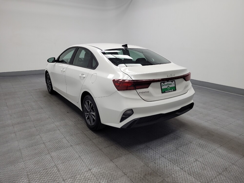 2024 Kia Forte in Las Vegas, NV 89104 - 18145487 5