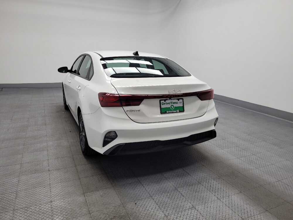 2024 Kia Forte in Las Vegas, NV 89104 - 18145487 6