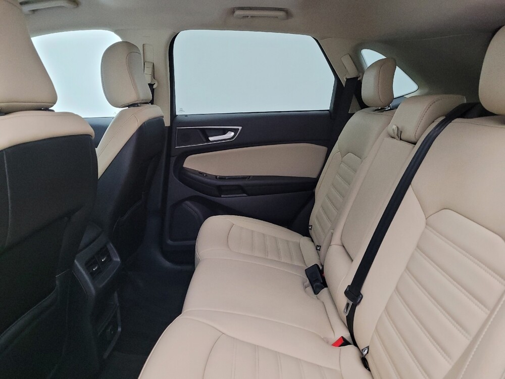 2020 Ford Edge in Maple Heights, OH 44137 - 18145492 18