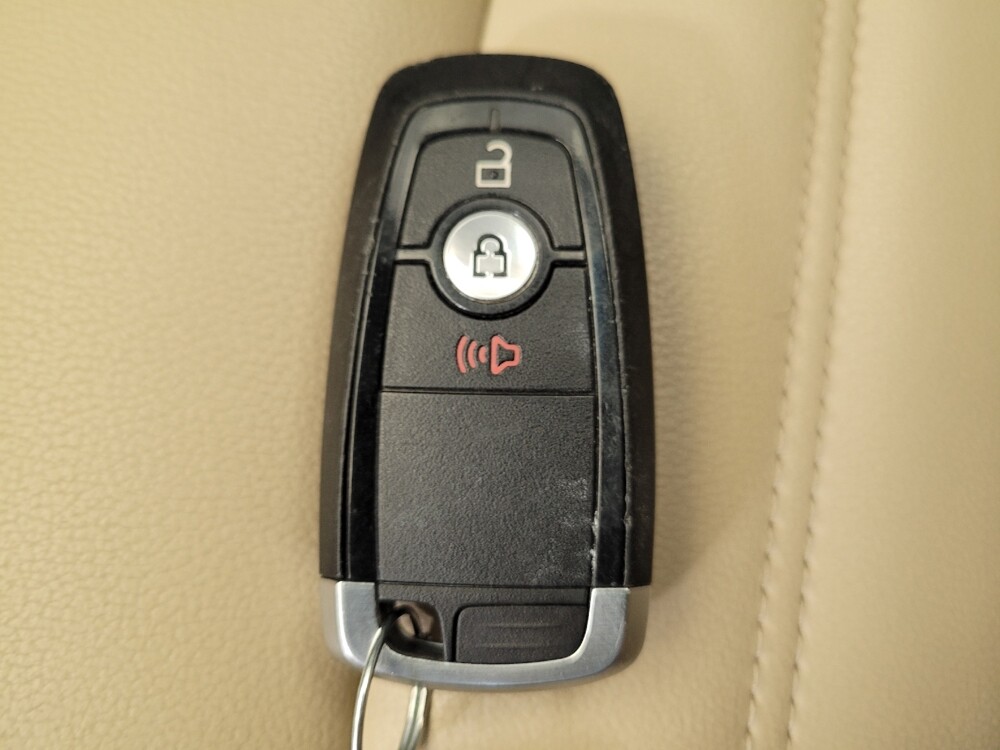 2020 Ford Edge in Maple Heights, OH 44137 - 18145492 32