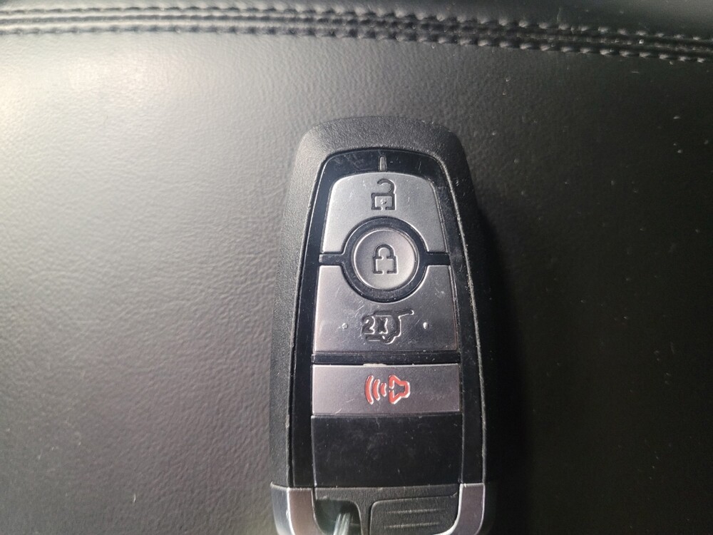 2022 Ford Explorer in Lakeland, FL 33815 - 18145495 32