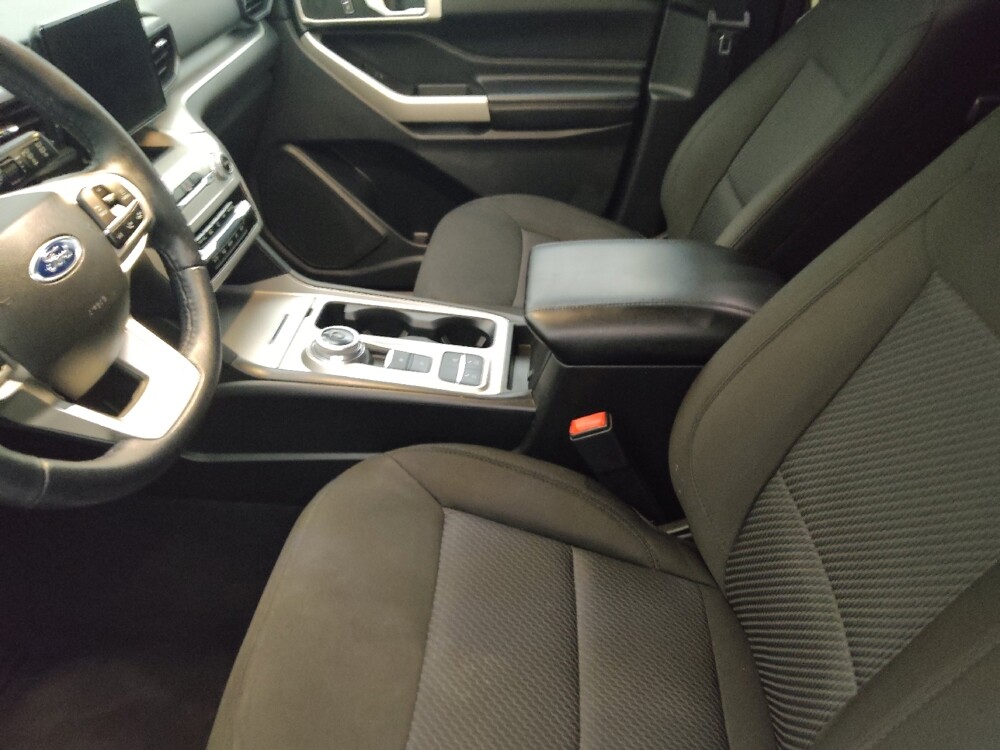 2022 Ford Explorer in Lakeland, FL 33815 - 18145495 17
