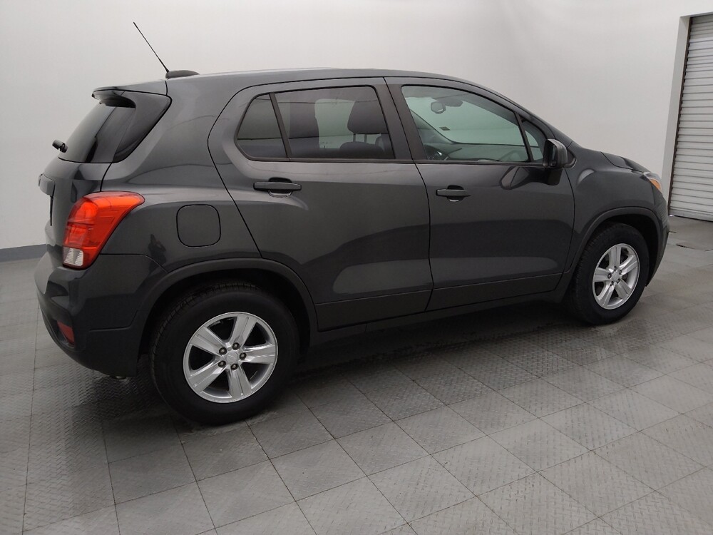 2019 Chevrolet Trax in Houston, TX 77060 - 18145501 10