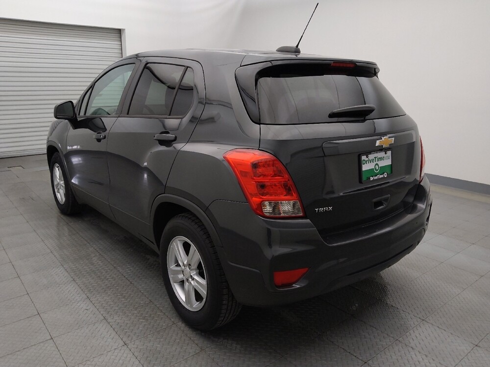 2019 Chevrolet Trax in Houston, TX 77060 - 18145501 5