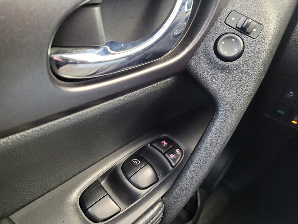 2016 Nissan Rogue in Maple Heights, OH 44137 - 18145502 27