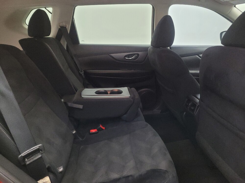 2016 Nissan Rogue in Maple Heights, OH 44137 - 18145502 19
