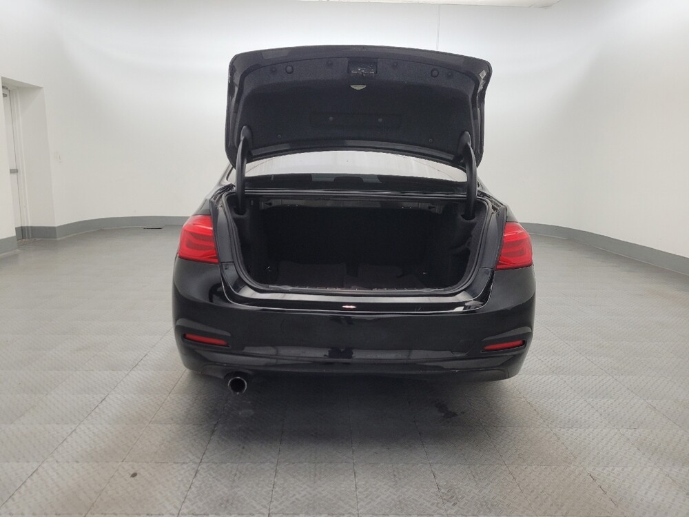 2018 BMW 320i in Chandler, AZ 85225 - 18145503 29