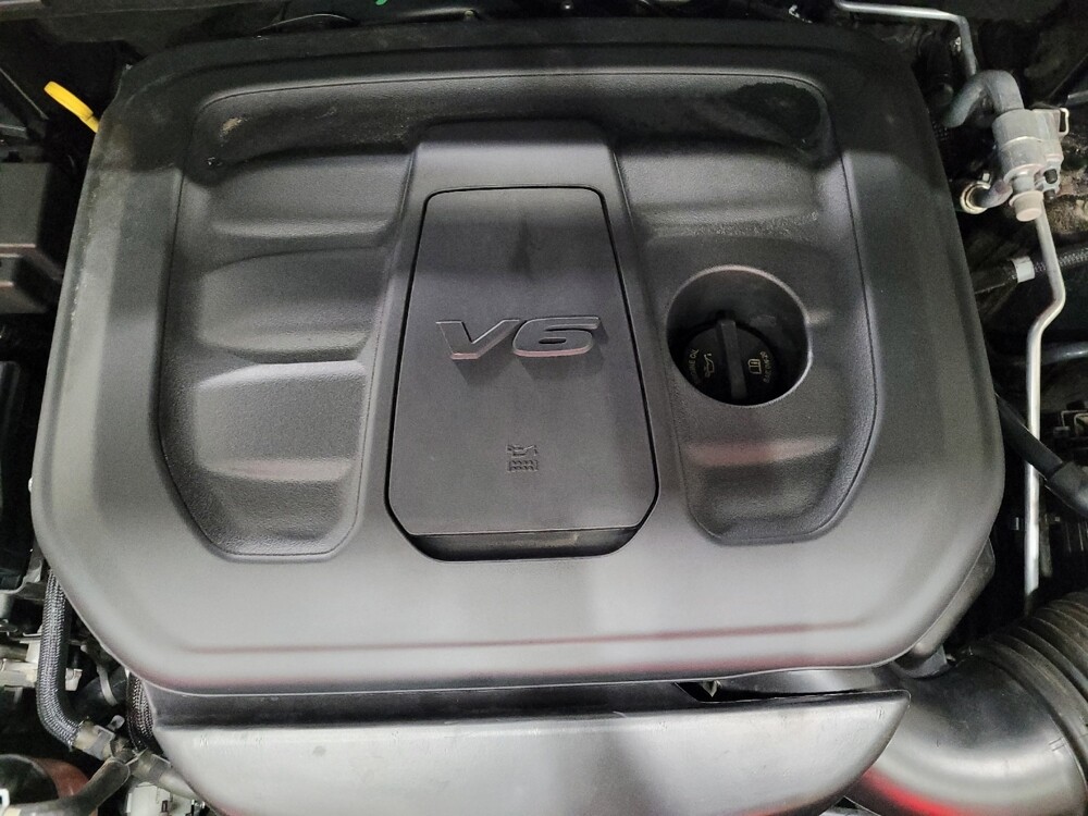 2019 Jeep Grand Cherokee in Pittsburgh, PA 15236 - 18145512 30