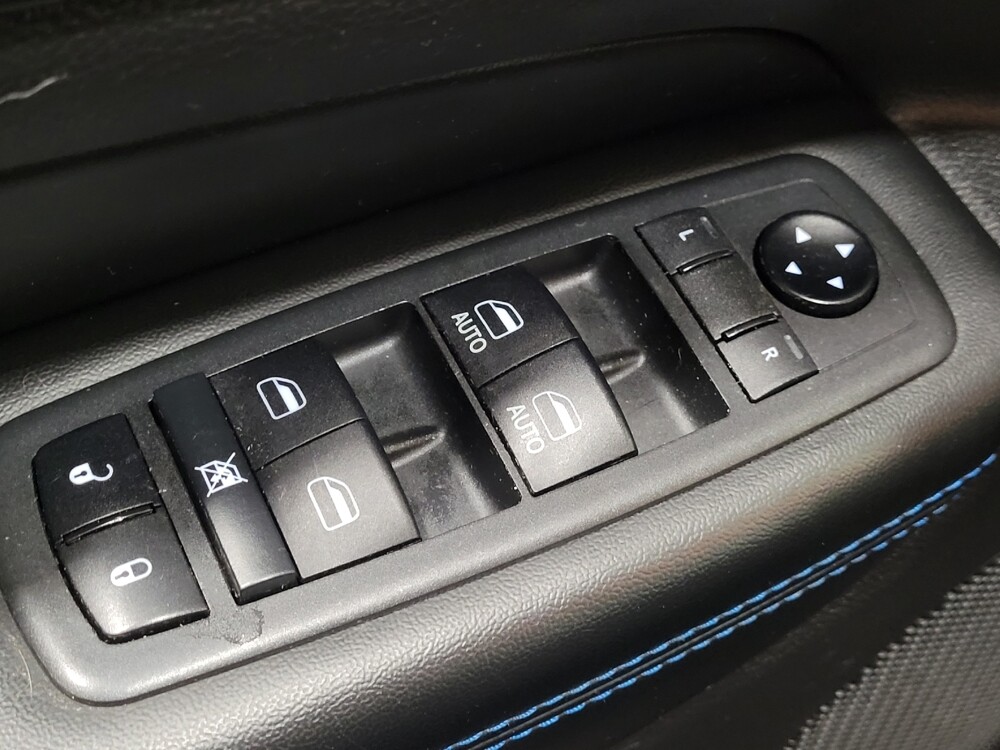 2019 Jeep Grand Cherokee in Pittsburgh, PA 15236 - 18145512 27