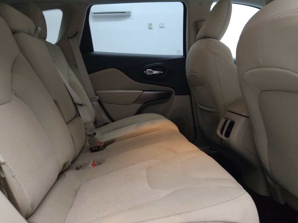 2021 Jeep Cherokee in Fort Worth, TX 76116 - 18145528 19