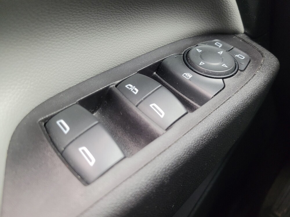 2022 Chevrolet Equinox in Indianapolis, IN 46222 - 18145529 27