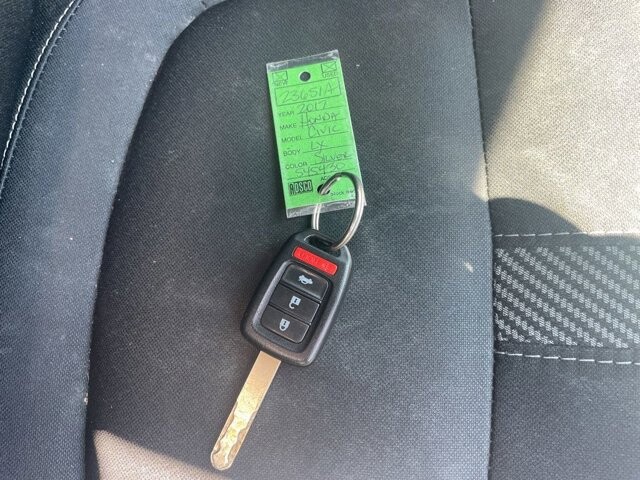 2017 Honda Civic in Marysville, OH 43040 - 18145554 31