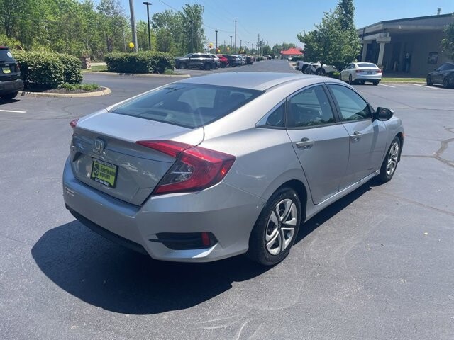 2017 Honda Civic in Marysville, OH 43040 - 18145554 8