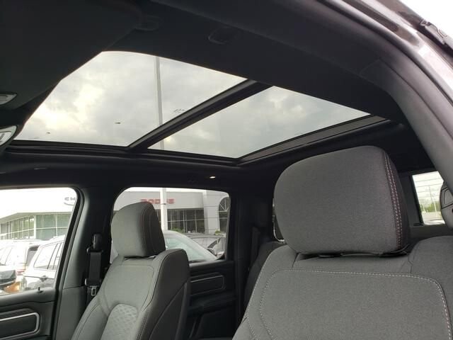 2026 RAM 1500 in Bedford, OH 44146 - 18145557 7