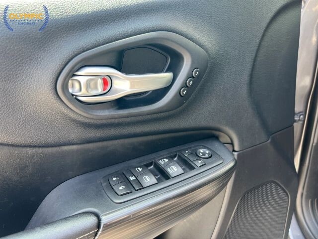 2016 Jeep Cherokee in Decatur, GA 30032 - 18145563 38