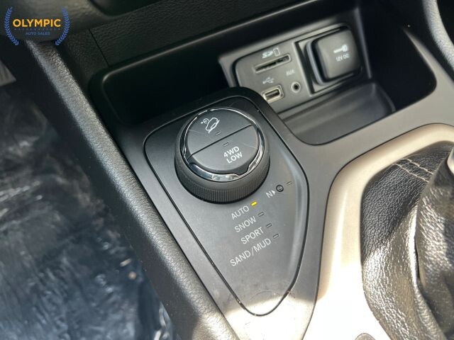 2016 Jeep Cherokee in Decatur, GA 30032 - 18145563 35