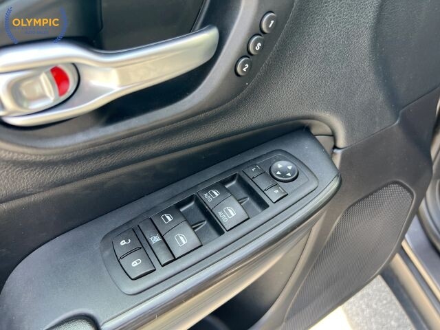 2016 Jeep Cherokee in Decatur, GA 30032 - 18145563 40