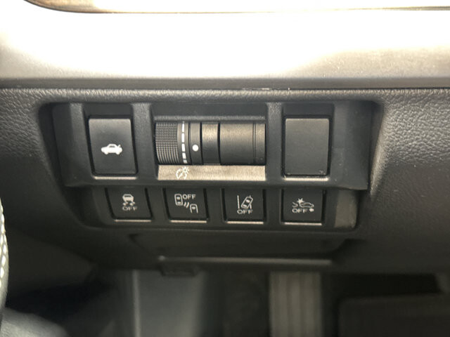 2019 Subaru Legacy in Burlington, WI 53105 - 18145567 28