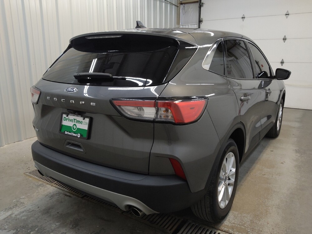 2022 Ford Escape in Fairfield, OH 45014 - 18145584 9
