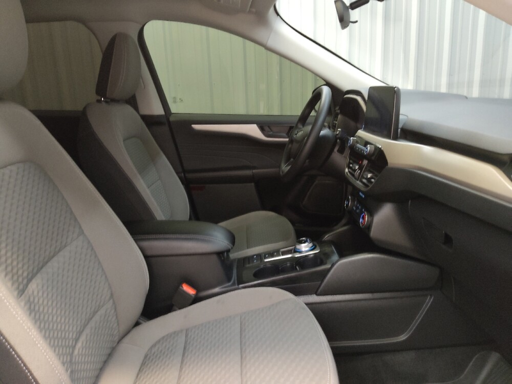 2022 Ford Escape in Fairfield, OH 45014 - 18145584 21