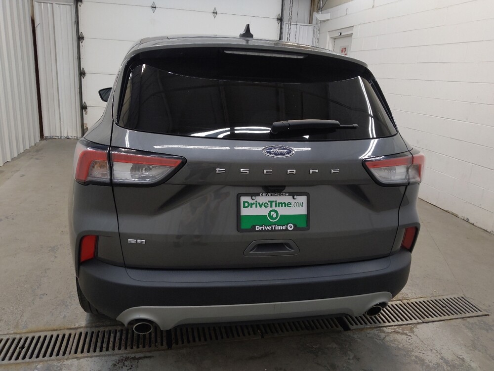 2022 Ford Escape in Fairfield, OH 45014 - 18145584 6