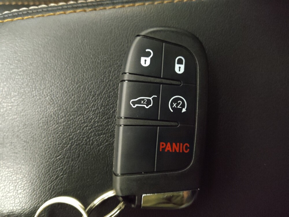 2018 Jeep Compass in Union City, GA 30291 - 18145591 32