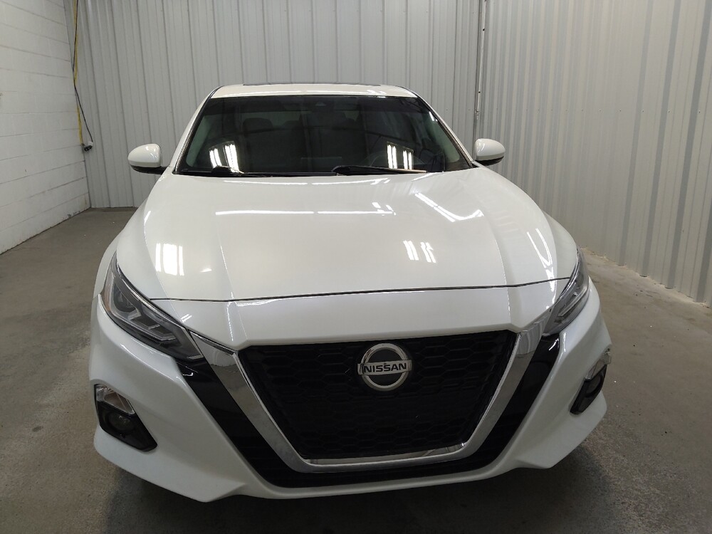 2020 Nissan Altima in Fairfield, OH 45014 - 18145612 14