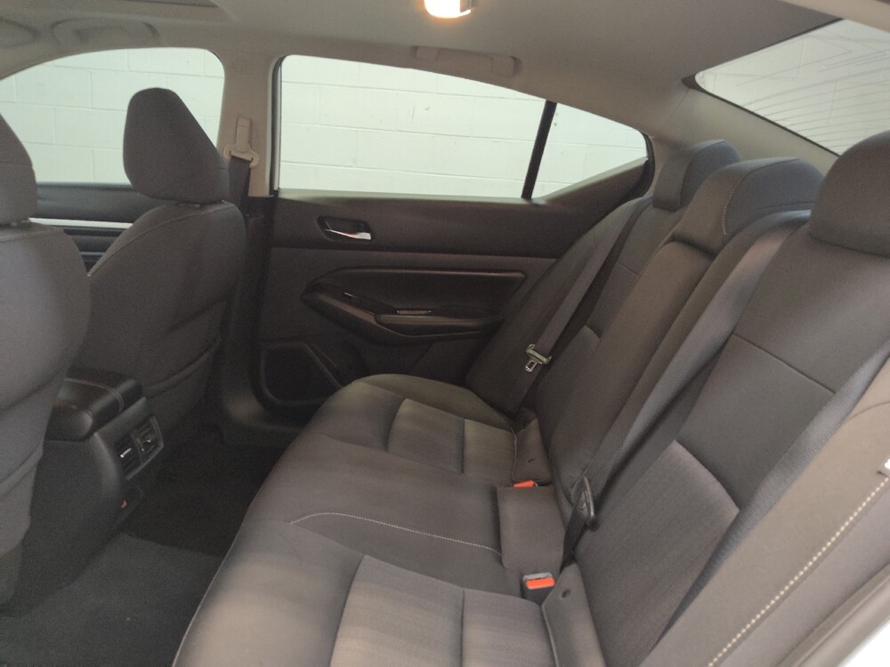 2020 Nissan Altima in Fairfield, OH 45014 - 18145612 18
