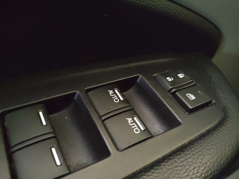 2018 Honda Pilot in Clearwater, FL 33764 - 18145630 27