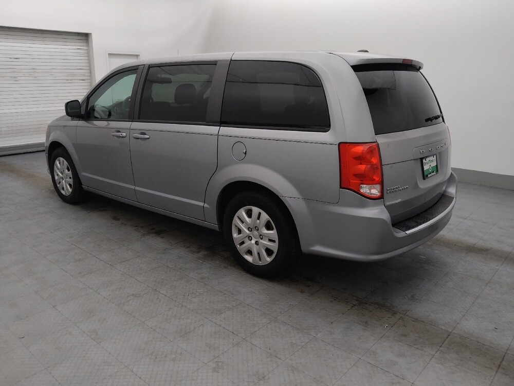 2018 Dodge Grand Caravan in Morrow, GA 30260 - 18145631 3
