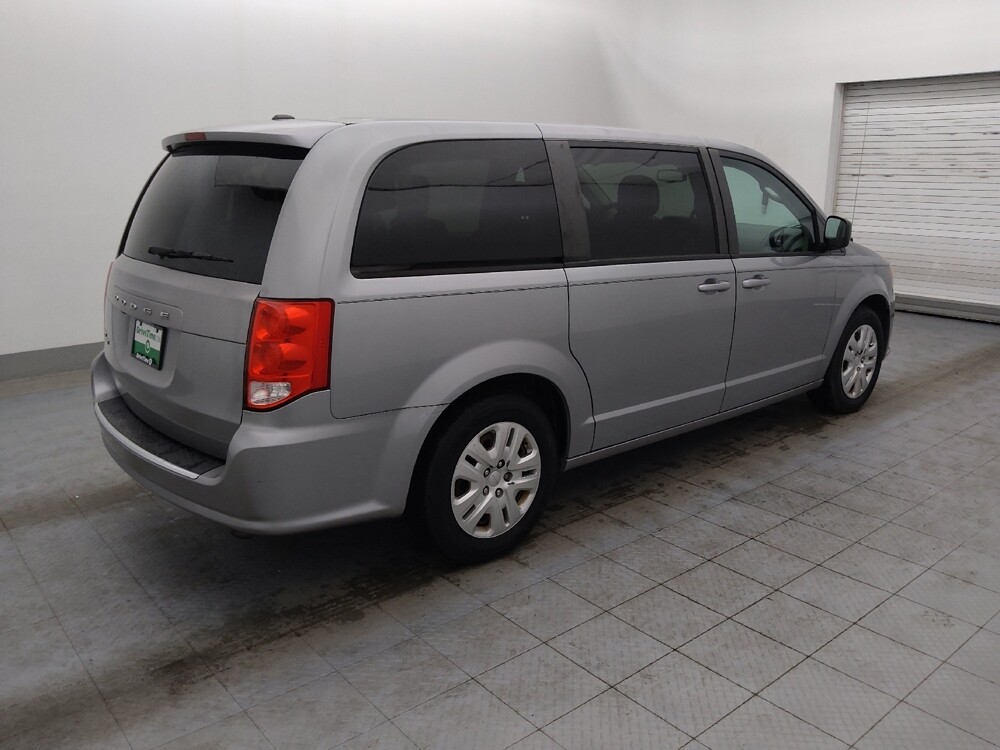 2018 Dodge Grand Caravan in Morrow, GA 30260 - 18145631 10