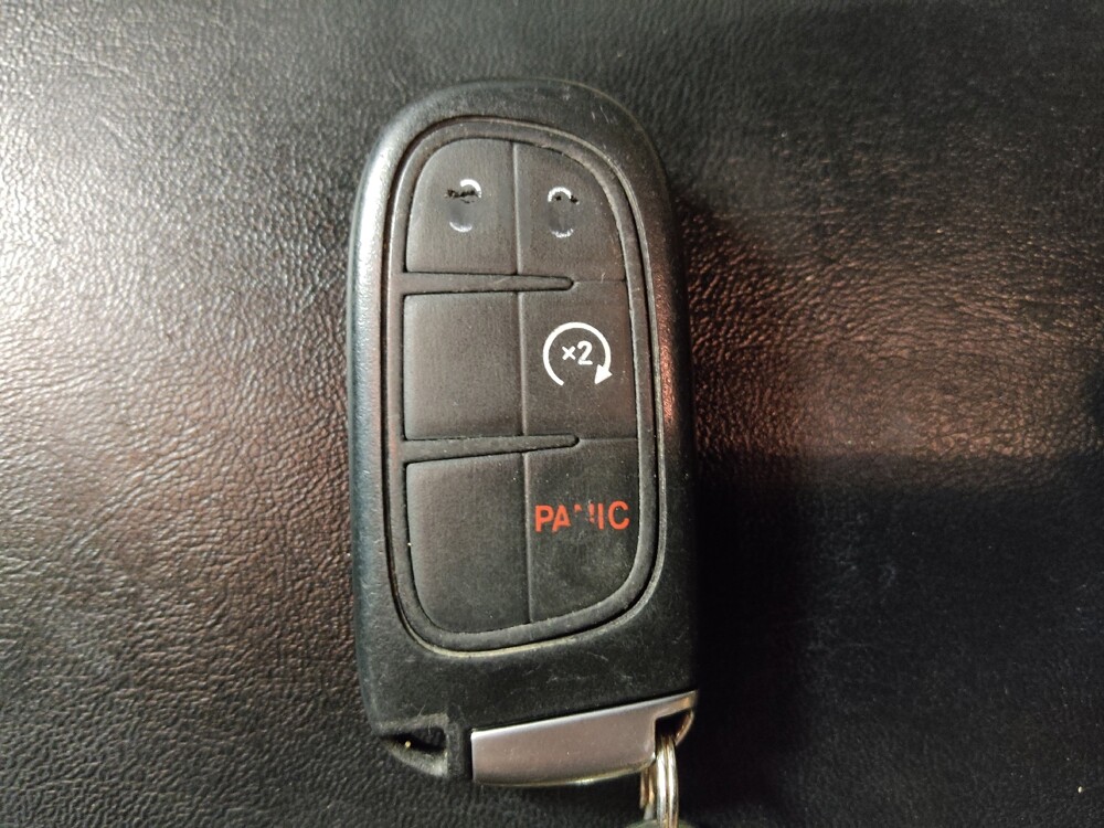 2016 Jeep Cherokee in Tallahassee, FL 32304 - 18145643 32