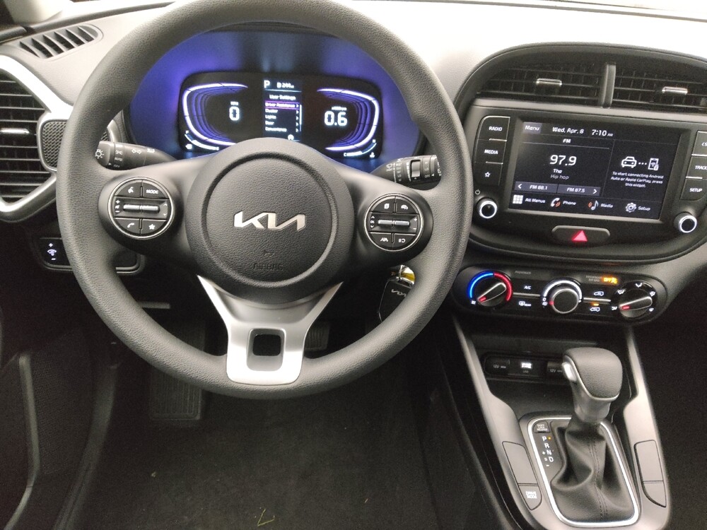 2025 Kia Soul in Charlotte, NC 28213 - 18145687 22