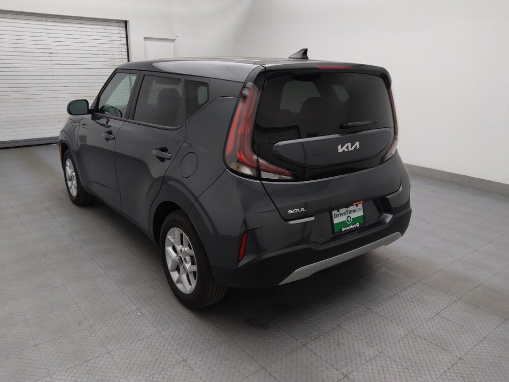 2025 Kia Soul in Charlotte, NC 28213 - 18145687 5