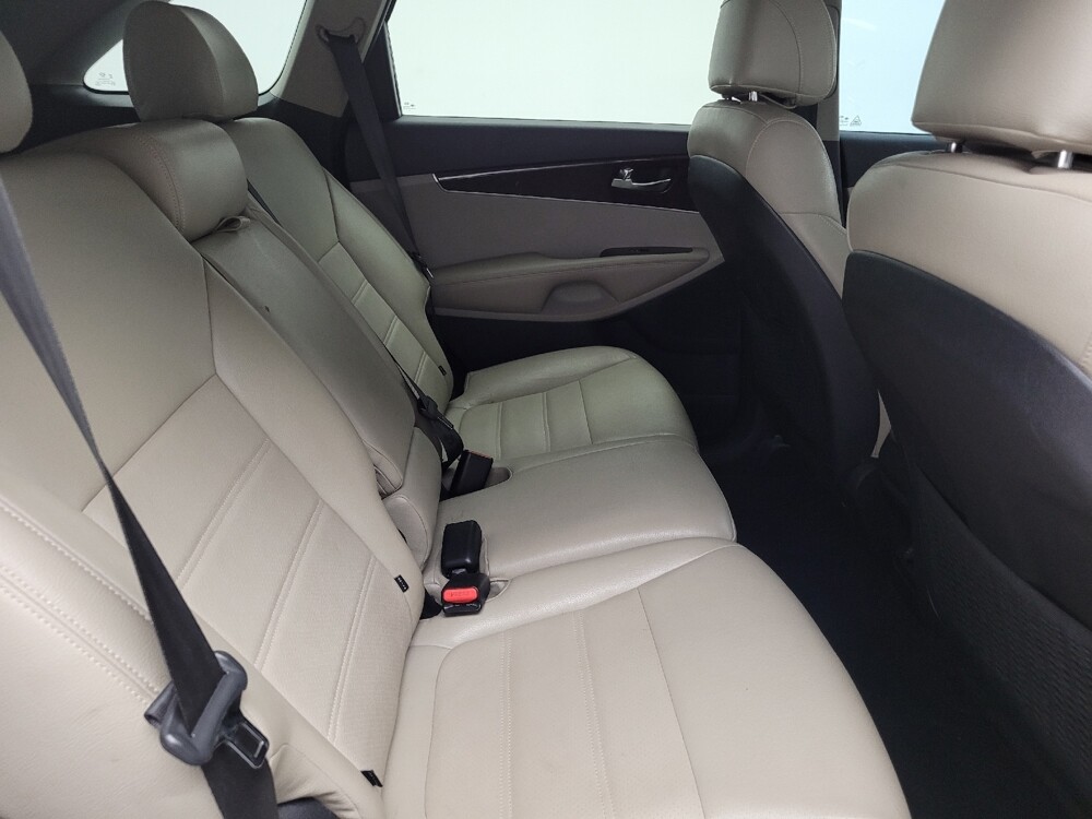 2017 Kia Sorento in Huntsville, AL 35816 - 18145695 19
