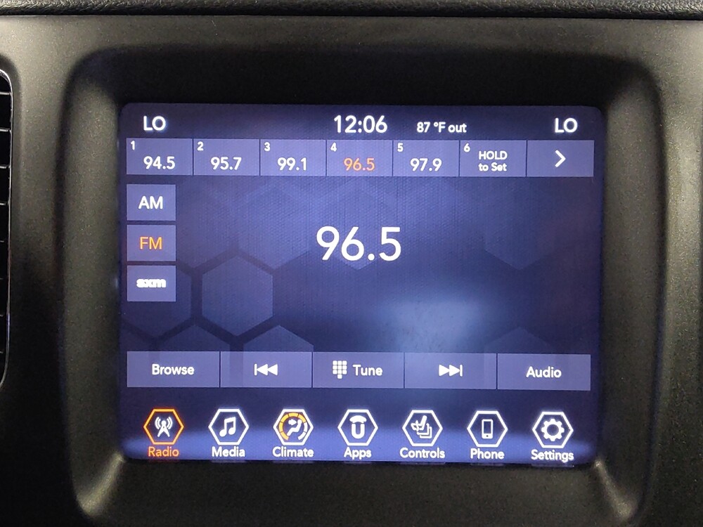 2018 Jeep Compass in Houston, TX 77074 - 18145718 25